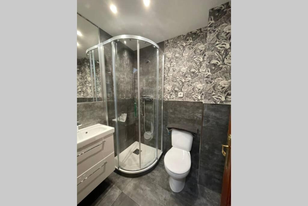 Apartamento Centrico Кастро-Урдиалес Екстериор снимка