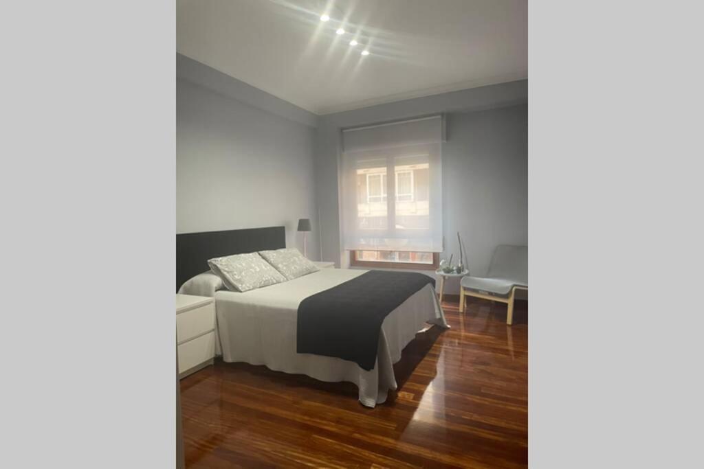 Apartamento Centrico Кастро-Урдиалес Екстериор снимка